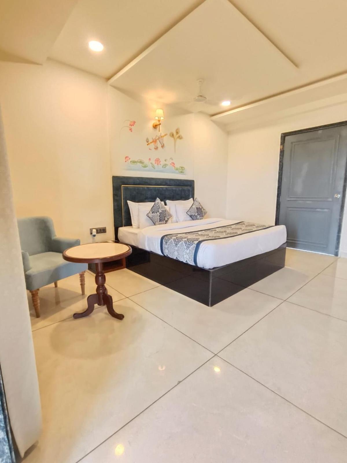 Traavista Aravali Mahal Otel Udaipur Dış mekan fotoğraf